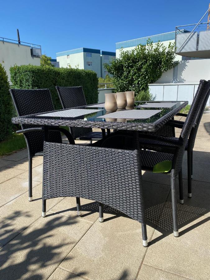 3 Zimmer Apartment In S-Bahn Naehe, 76 Qm, Max 5 Pers, 30Qm Dachterasse, Garage, Internet 1000 Mbit Gärtringen Εξωτερικό φωτογραφία