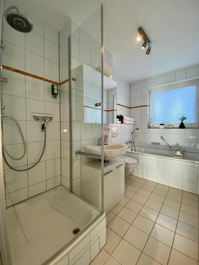 3 Zimmer Apartment In S-Bahn Naehe, 76 Qm, Max 5 Pers, 30Qm Dachterasse, Garage, Internet 1000 Mbit Gärtringen Εξωτερικό φωτογραφία